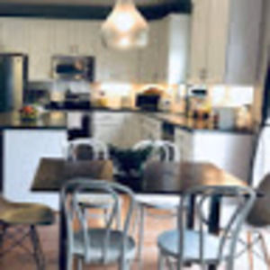 Meet your Posher, Jasmine